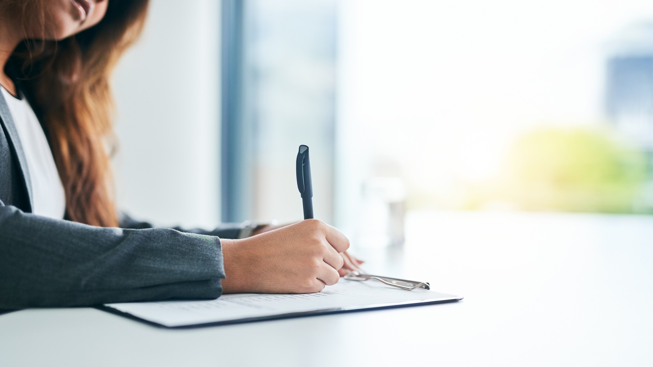 Advocaat ondernemingsrecht inschakelen voor het maken of checken van duurovereenkomsten